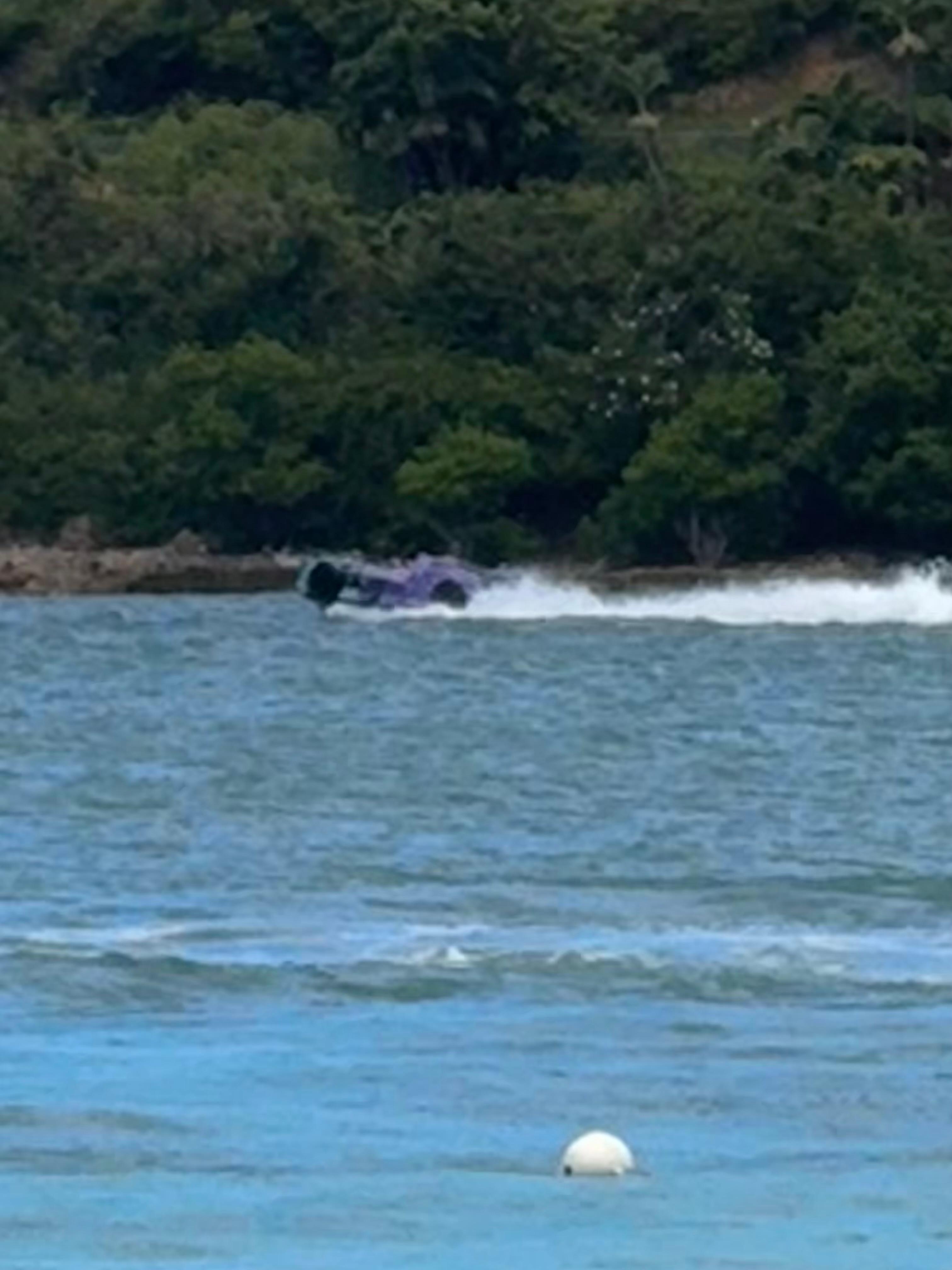 Car that drives in water!