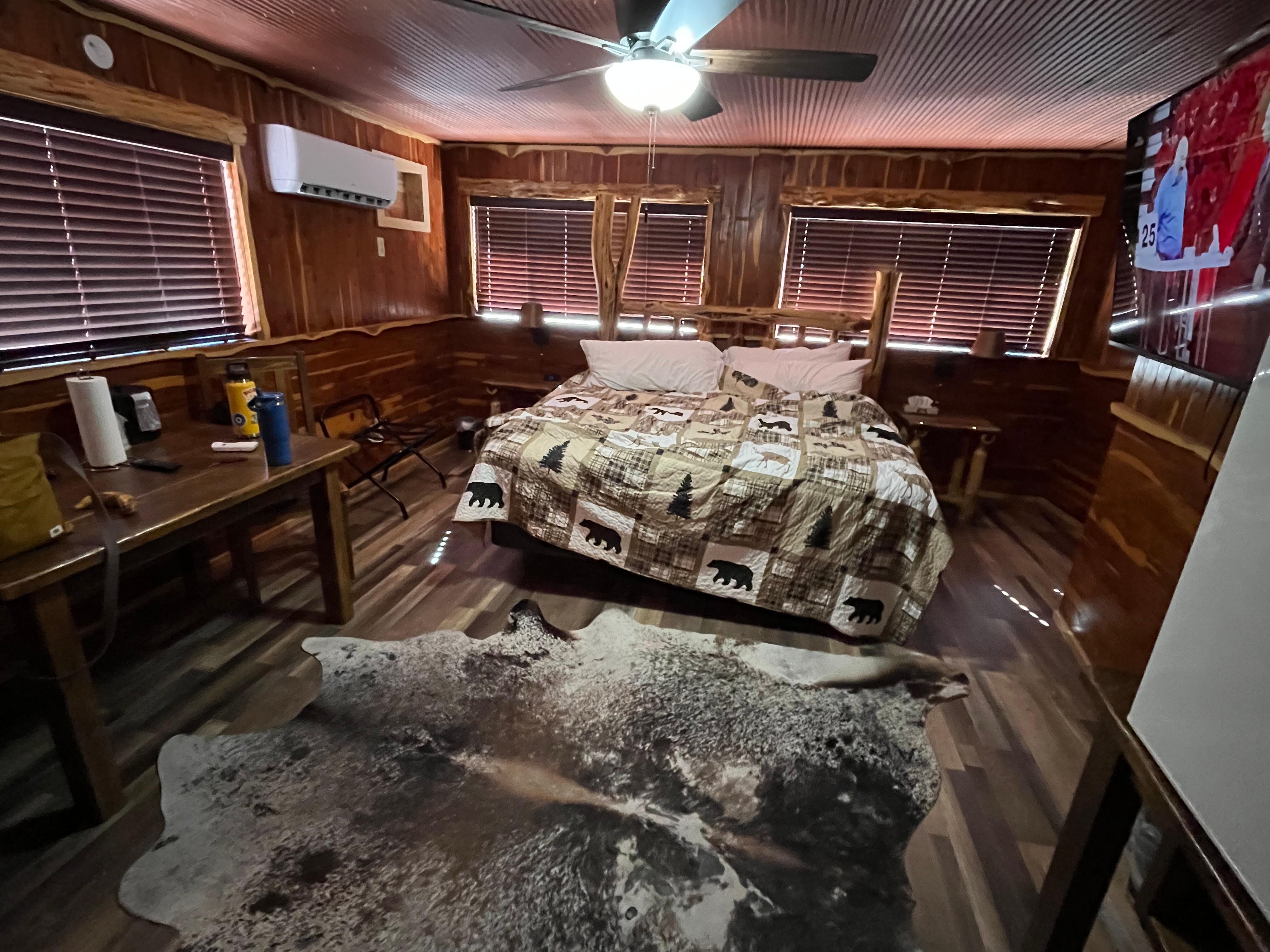 Room after our stay. Cozy!! 