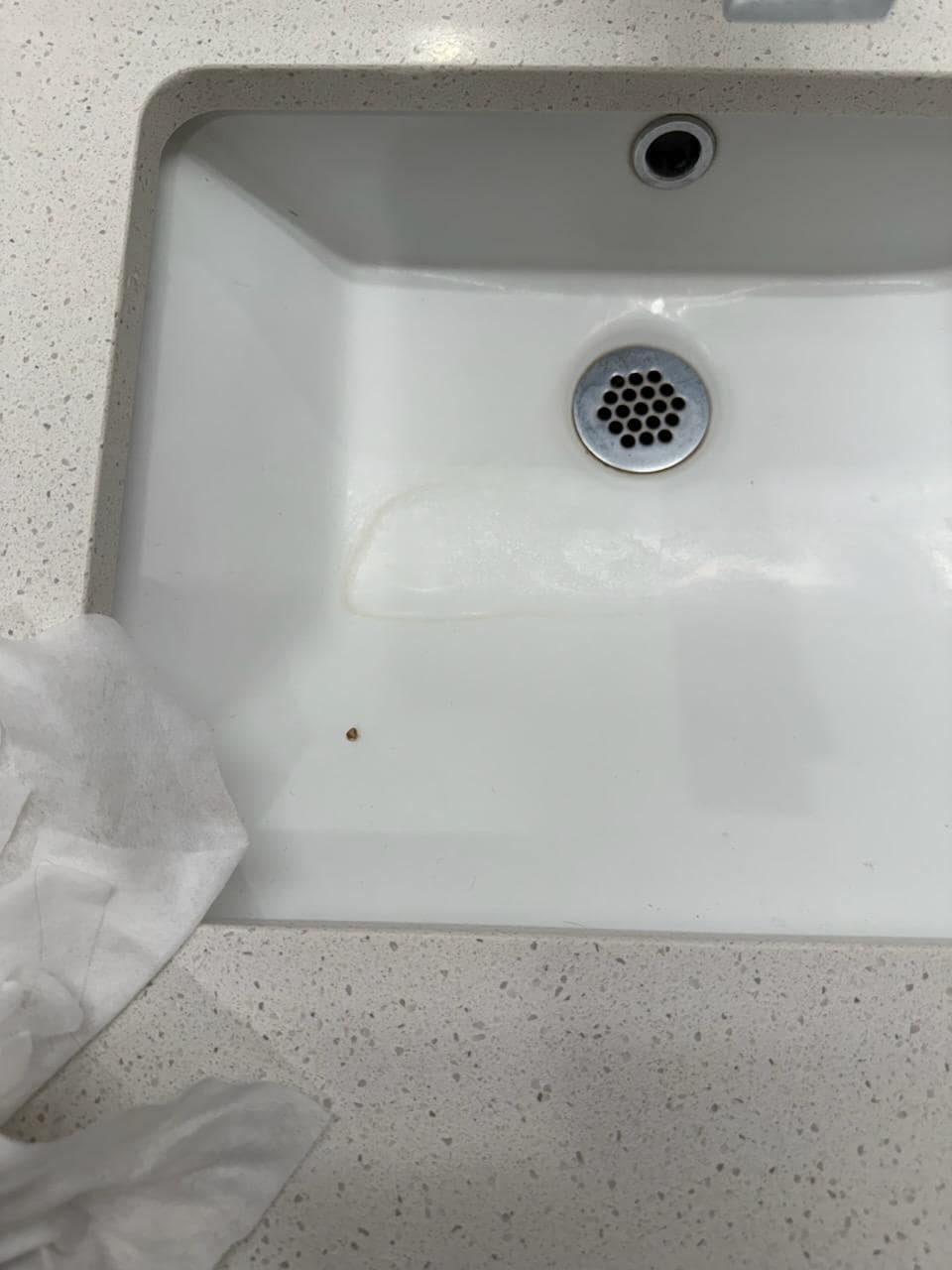 Dirty sink and bath