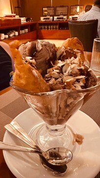 Muz kızartması ve dondurma harikaydı