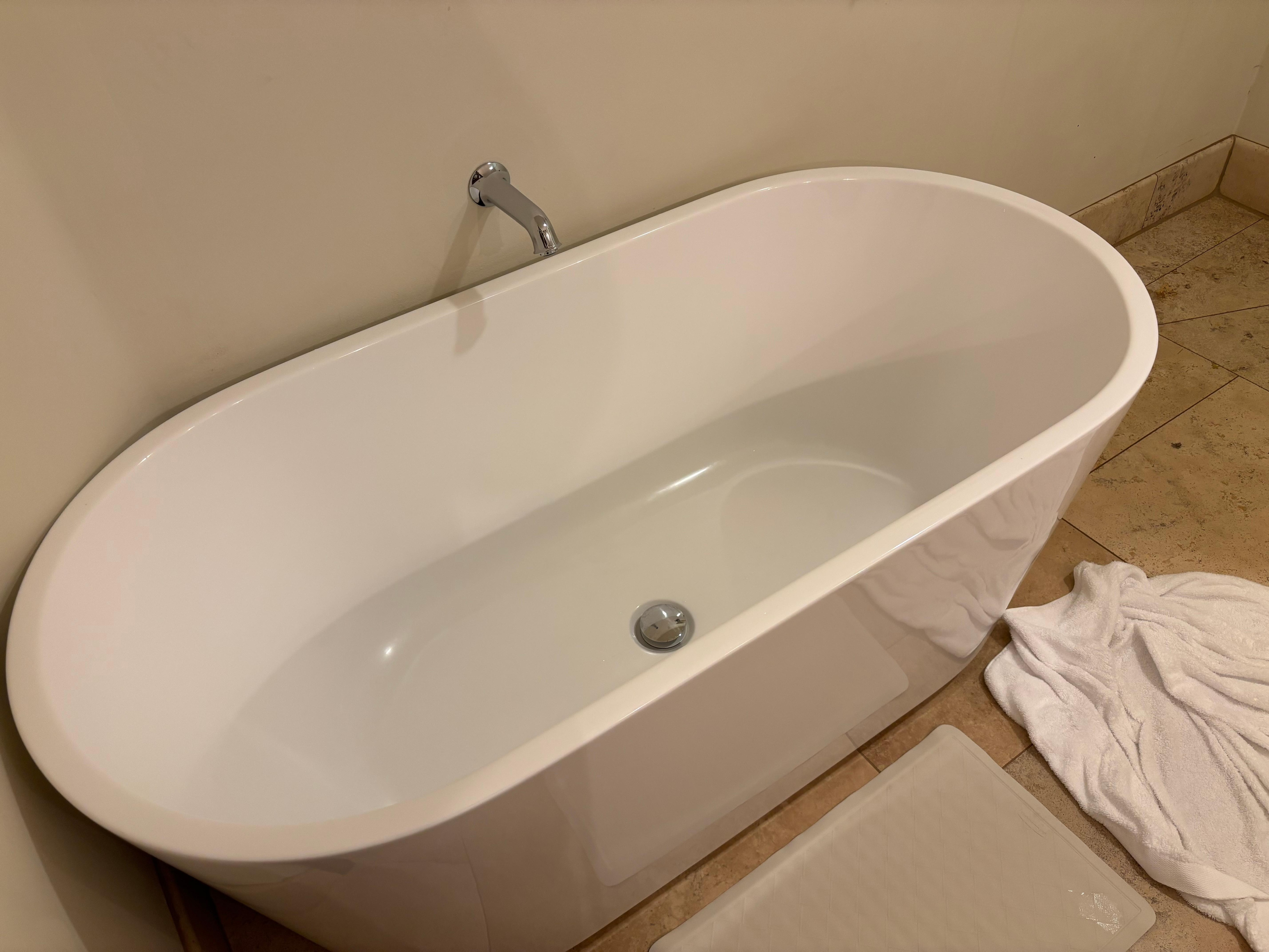 Nothing to grab, and deep too!