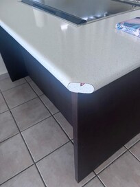 chips in kitchen counter