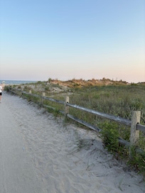 Easy access from the boardwalk only 3 blocks away from the house.