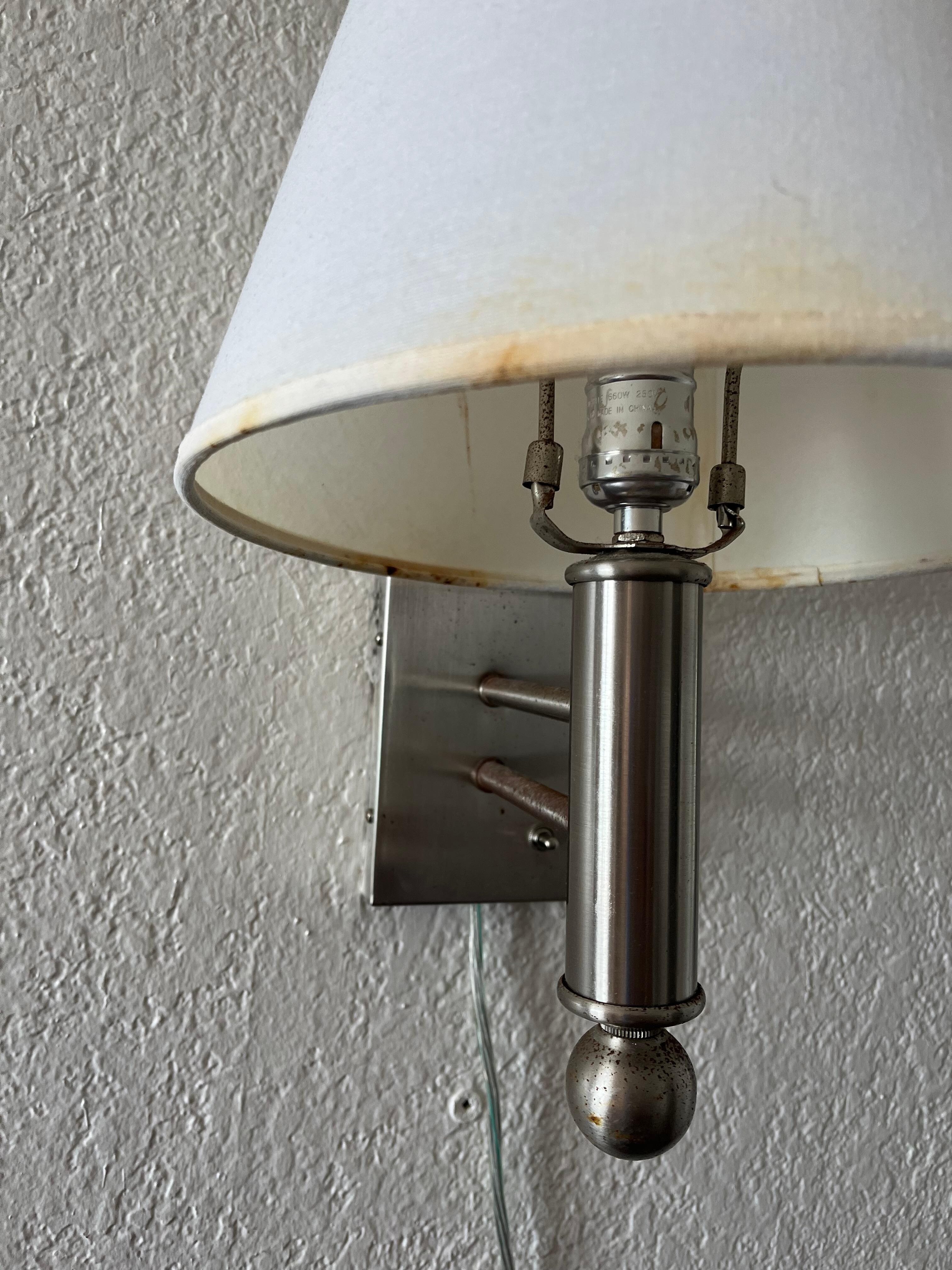 Dirty lamps 