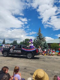 Dinner in the parade