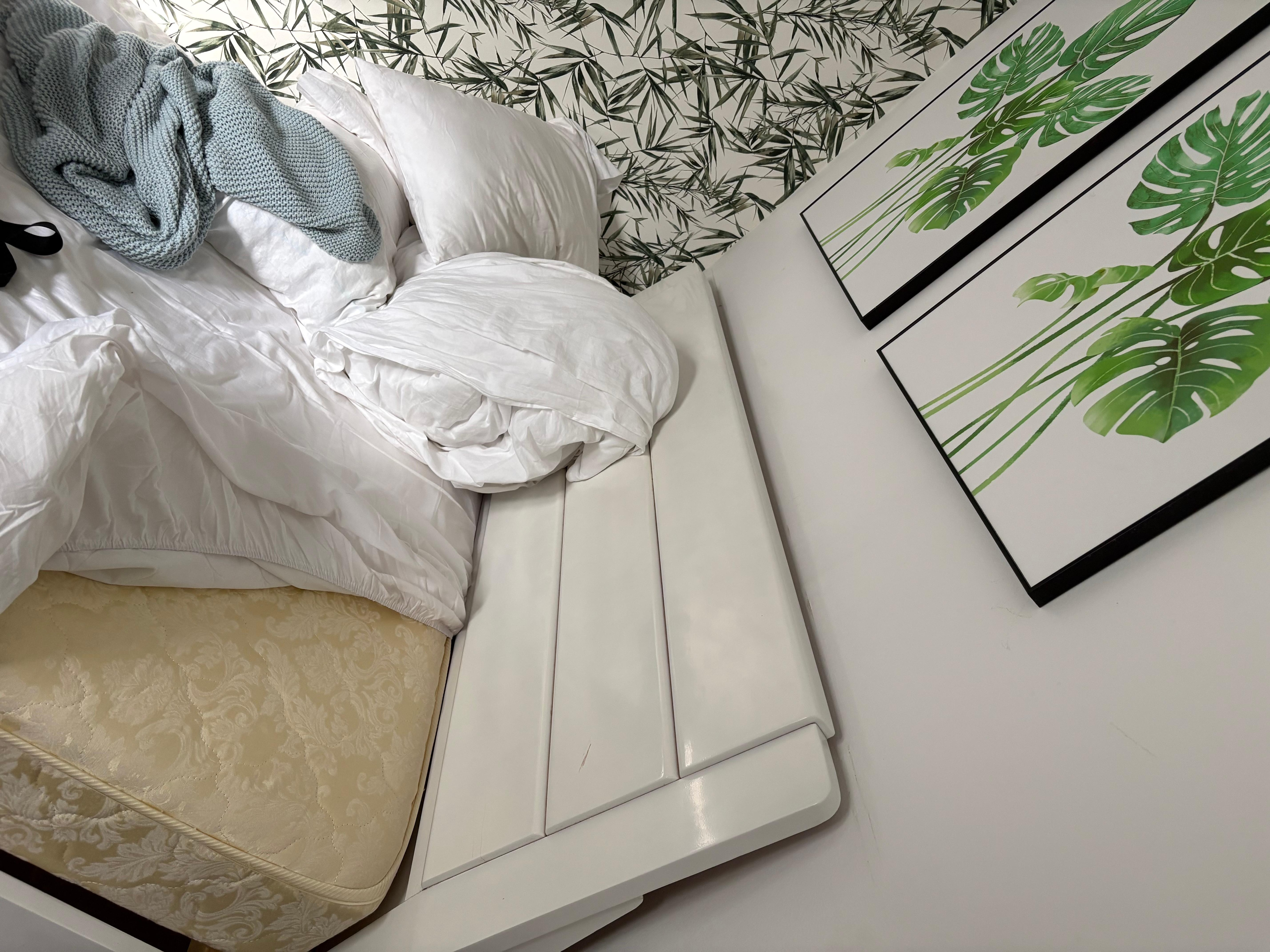 Mattress was not plush as stated.