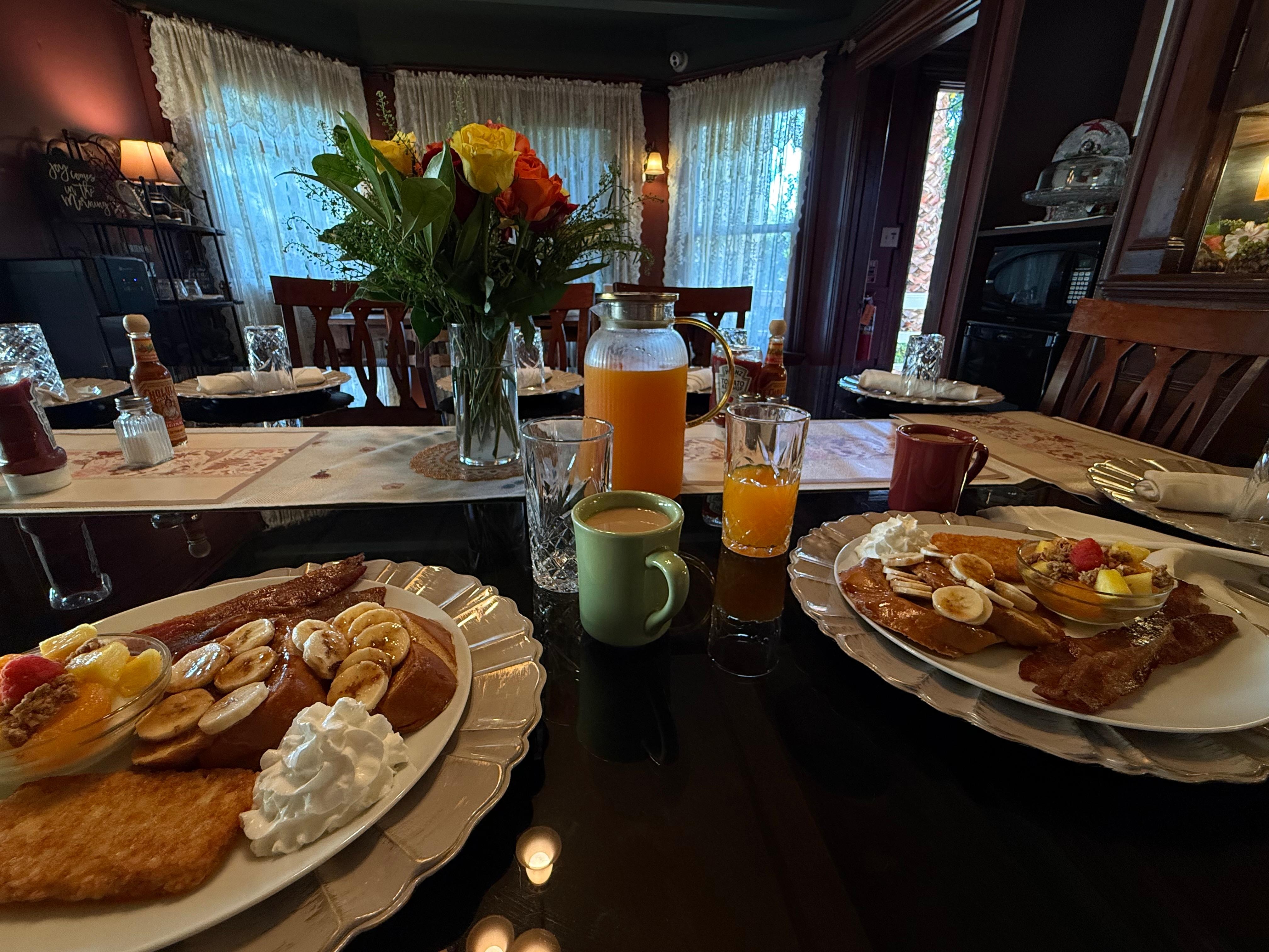 Complimentary breakfast 