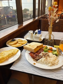 Breakfast! A great breakfast!