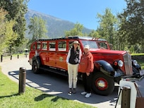 Red Bus tour stop at Lake McDonald Lodge