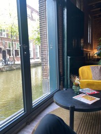 Lounge relaxation