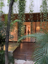 Villa with separate pool