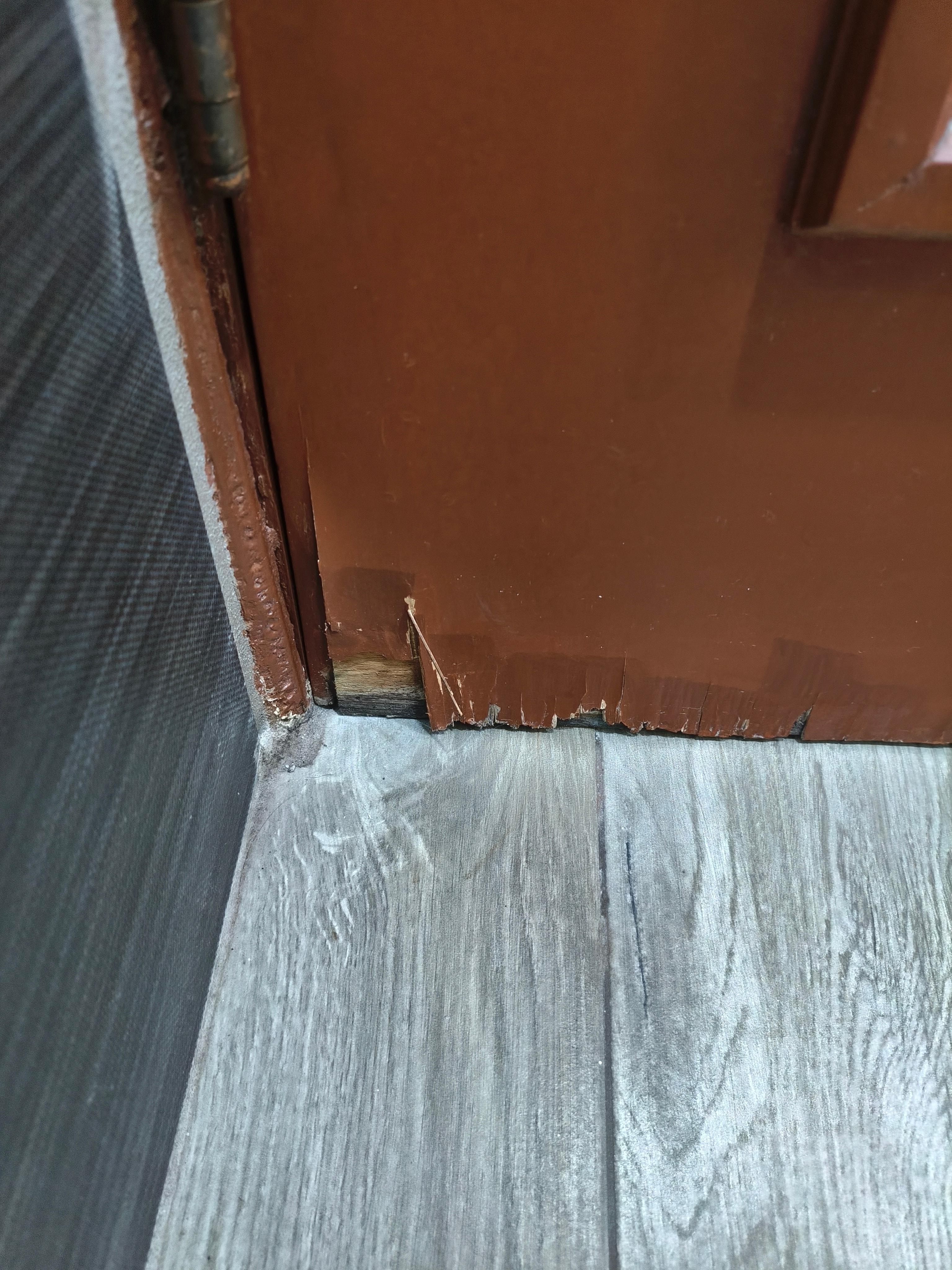 Puertas rotas y que se atoran