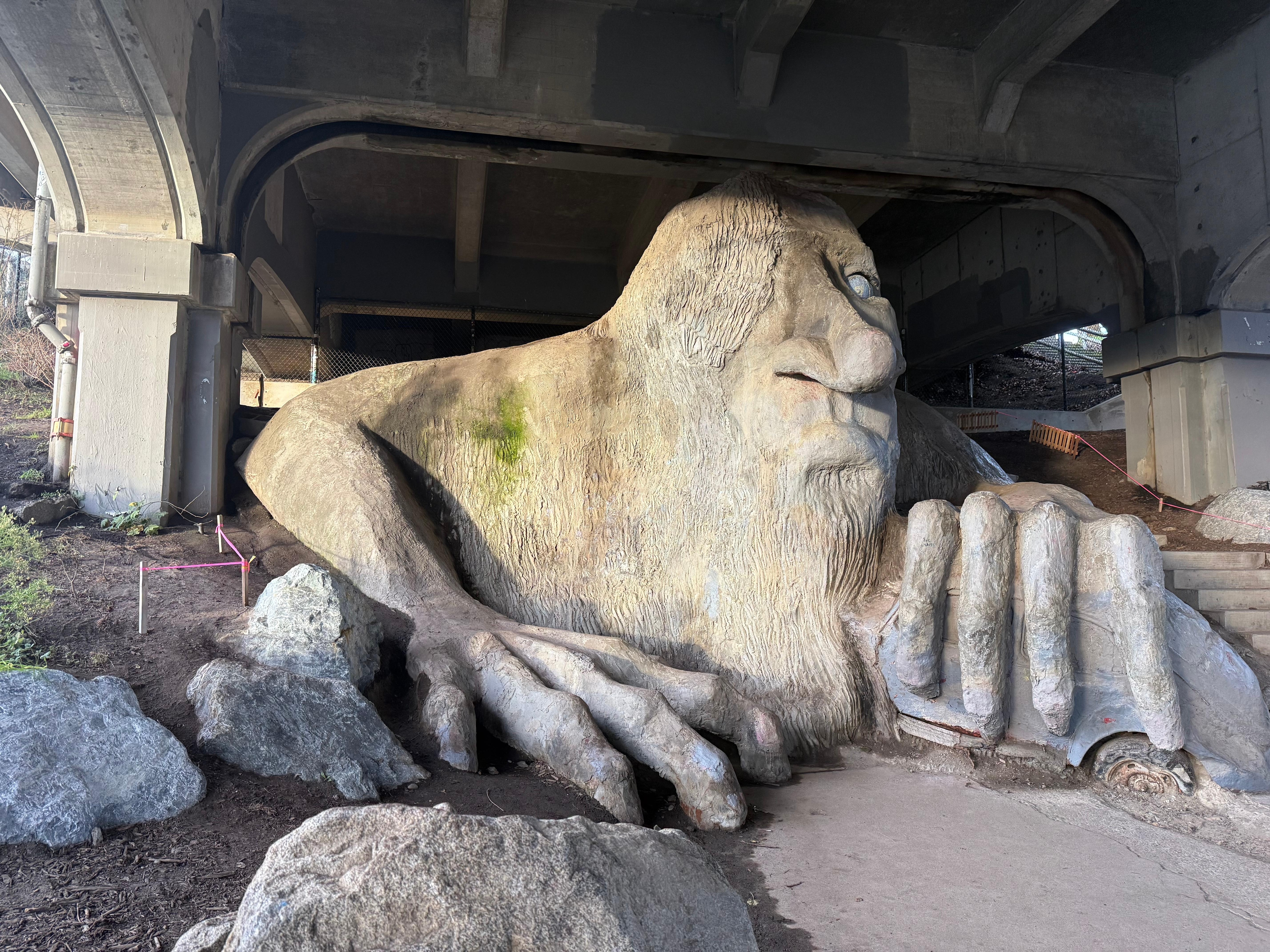 The famous Fremont Troll is only 1 block away!  There are many Lime bike/scooter rentals available on bridge above the Troll.