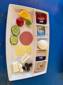 Their ‘breakfast’. Super pretty, but almost nothing to eat