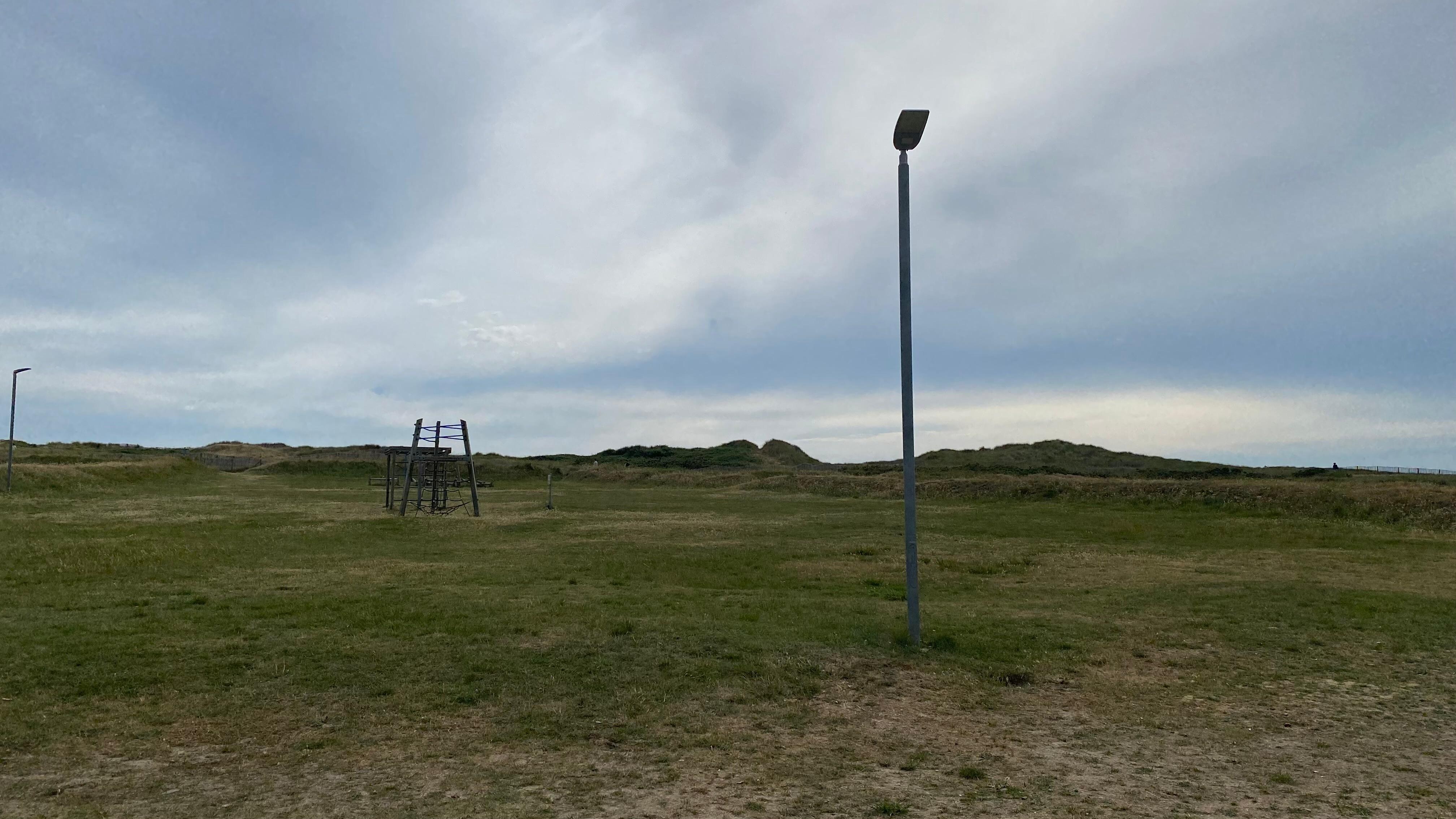 Jeux devant les bungalows