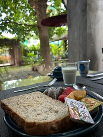 朝食はビュッフェ形式でした