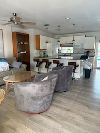 All this photos was before leaving the place