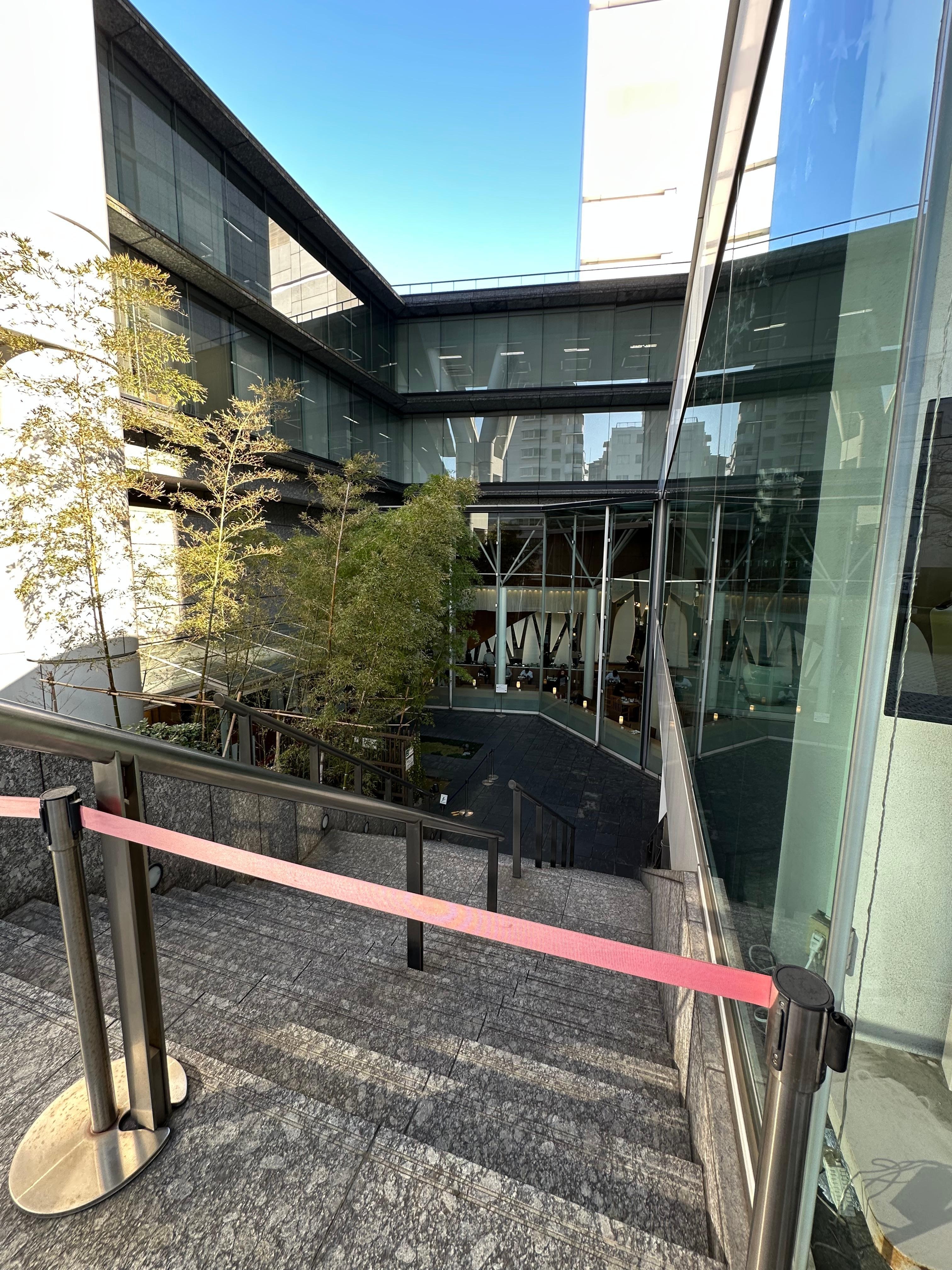 The outside stairs to the hotel restaurant 