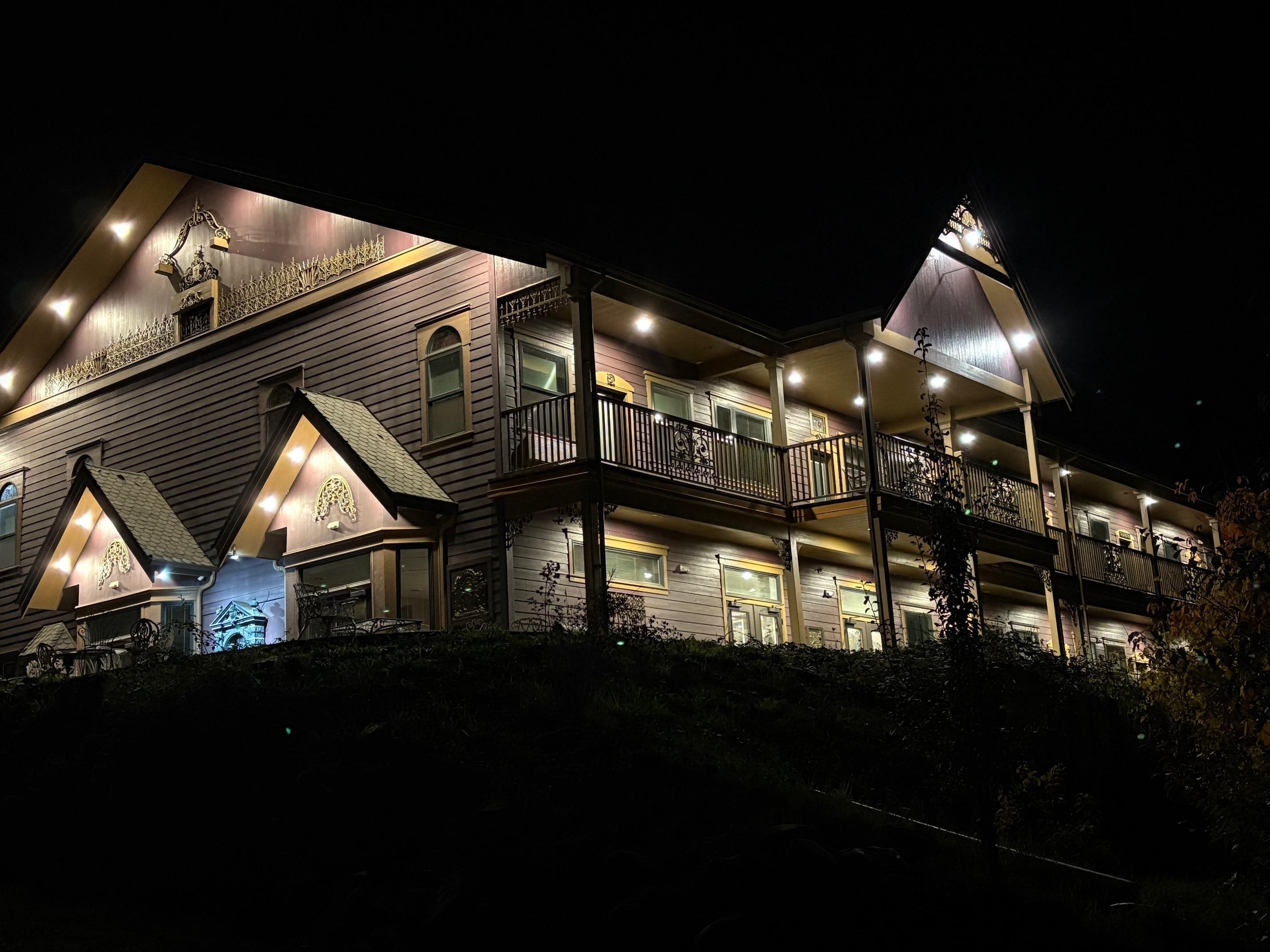 HearthStone Lodge - from entryway
