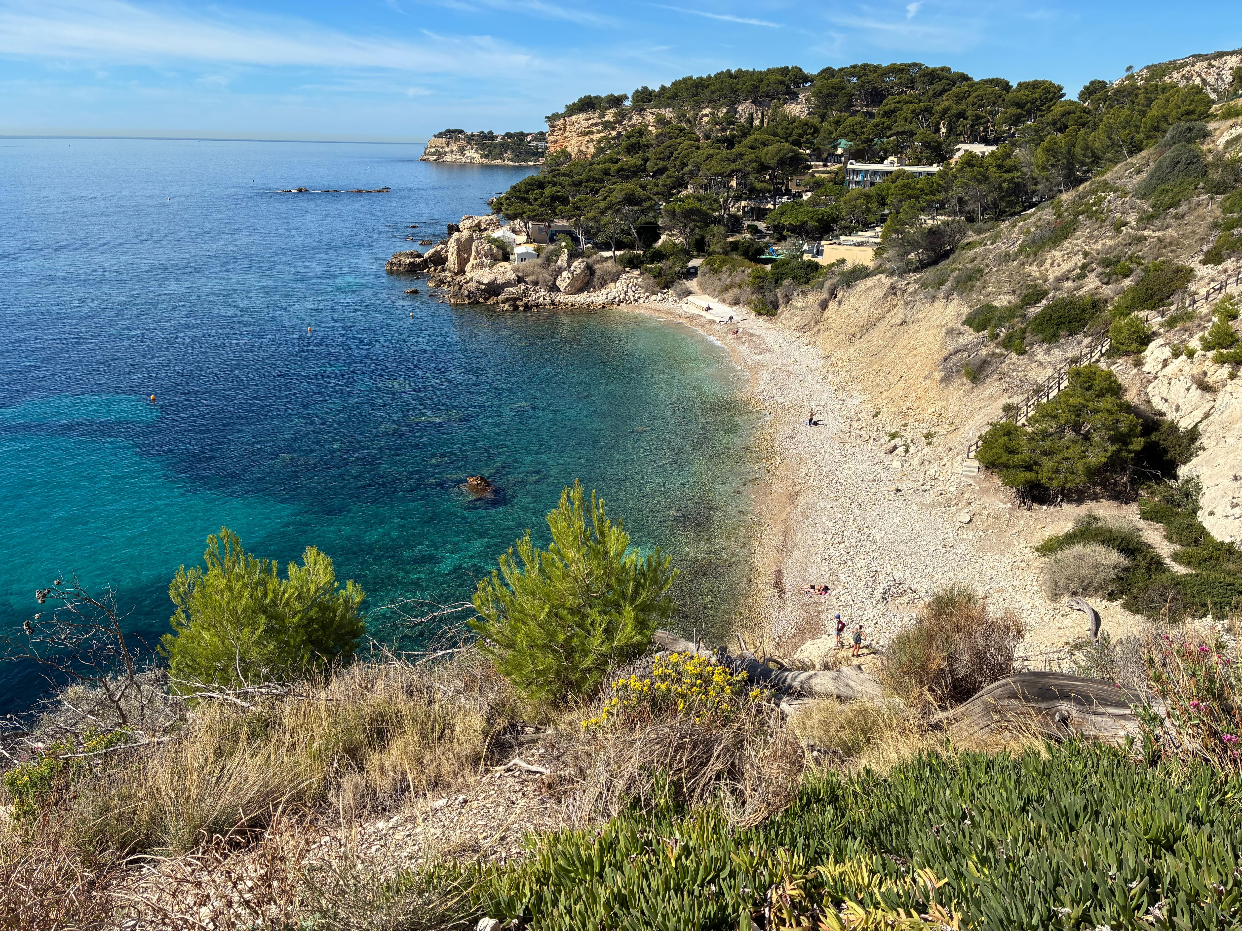Blick auf die Küste während einer  Wanderung nach La Redonne