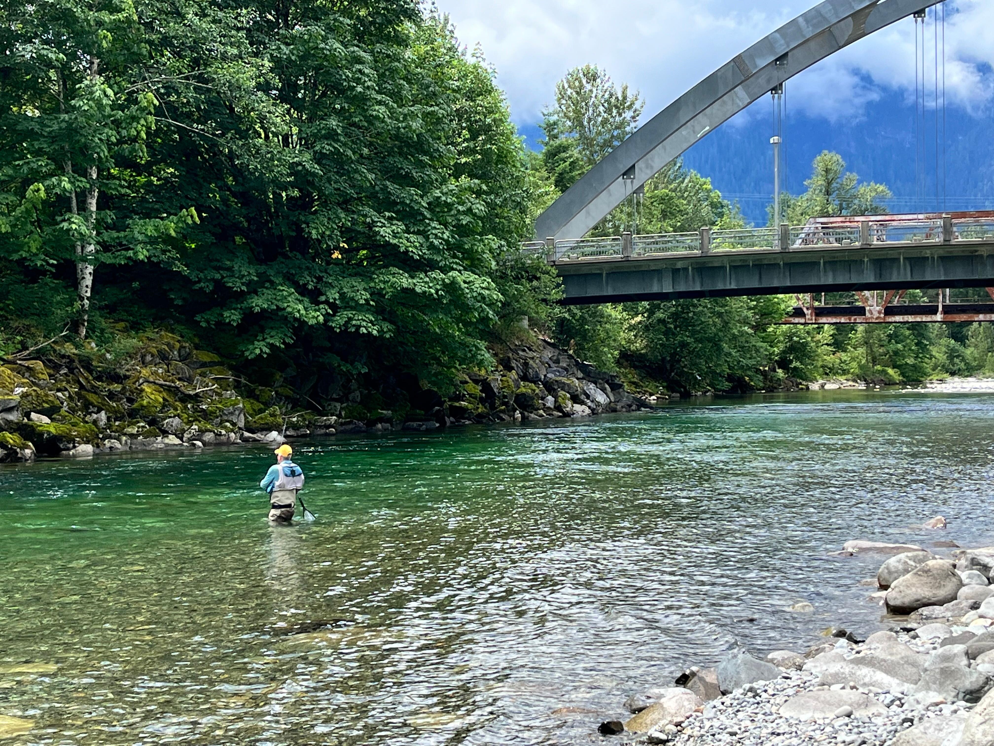 Fishing near the Index bridge 