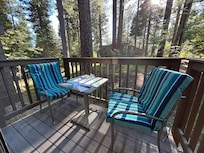 Cozy, private deck!