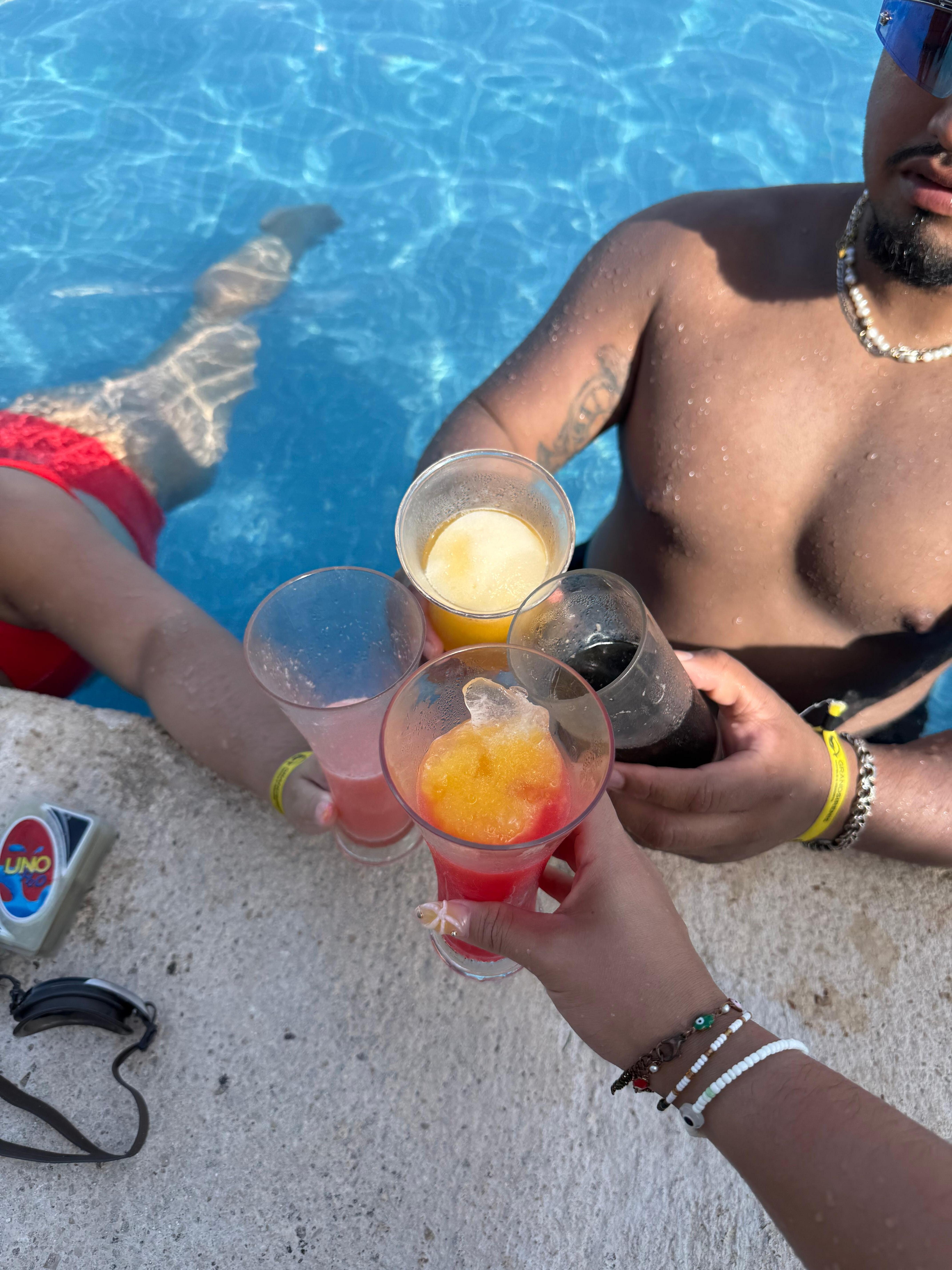 All inclusive drinks from Pool Bar