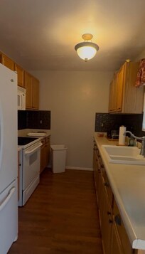 Nice kitchen, but no dishwasher as advertised