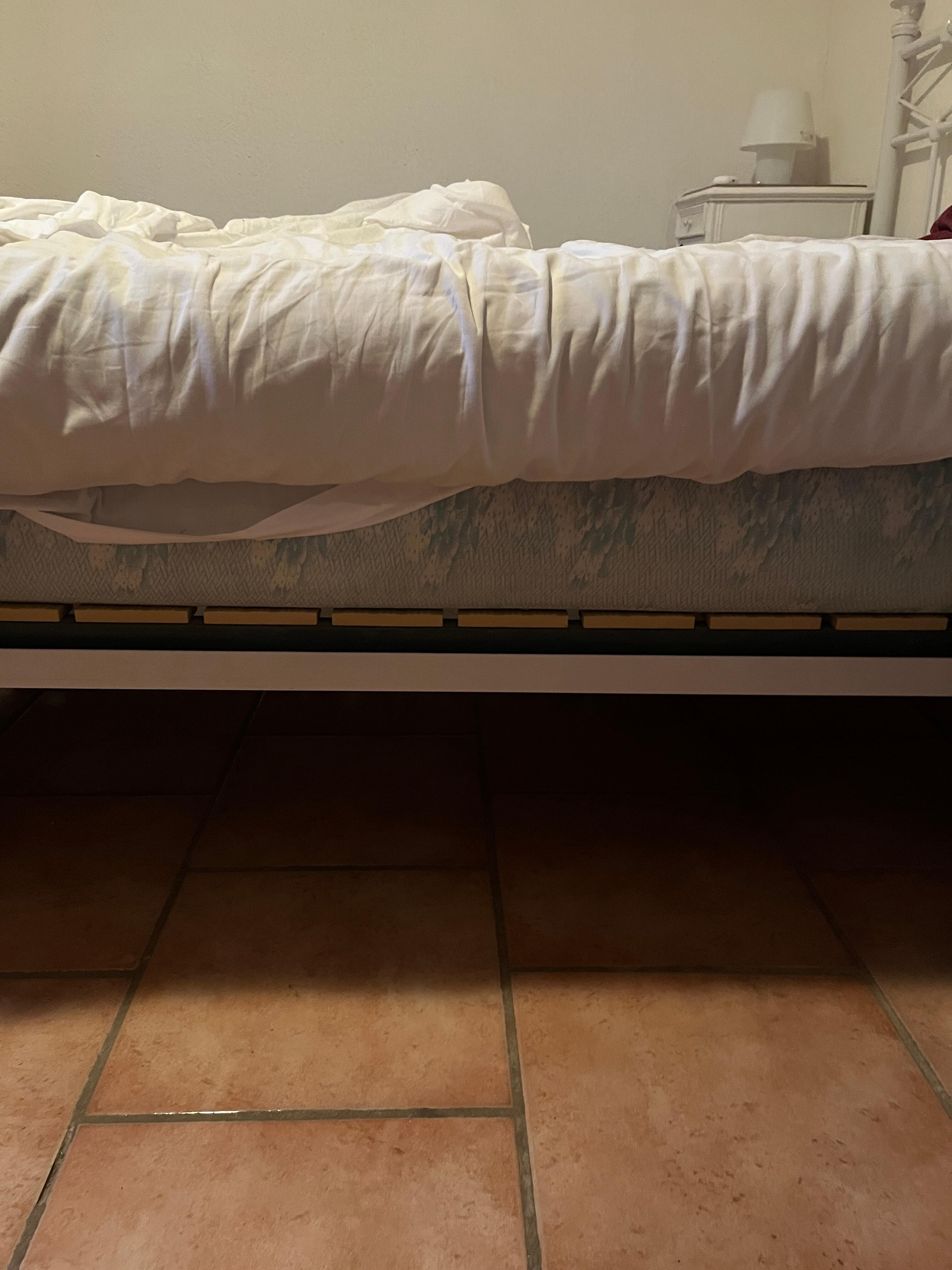 Literie très inconfortable 