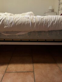 Literie très inconfortable