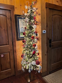 The Christmas tree was a nice touch.