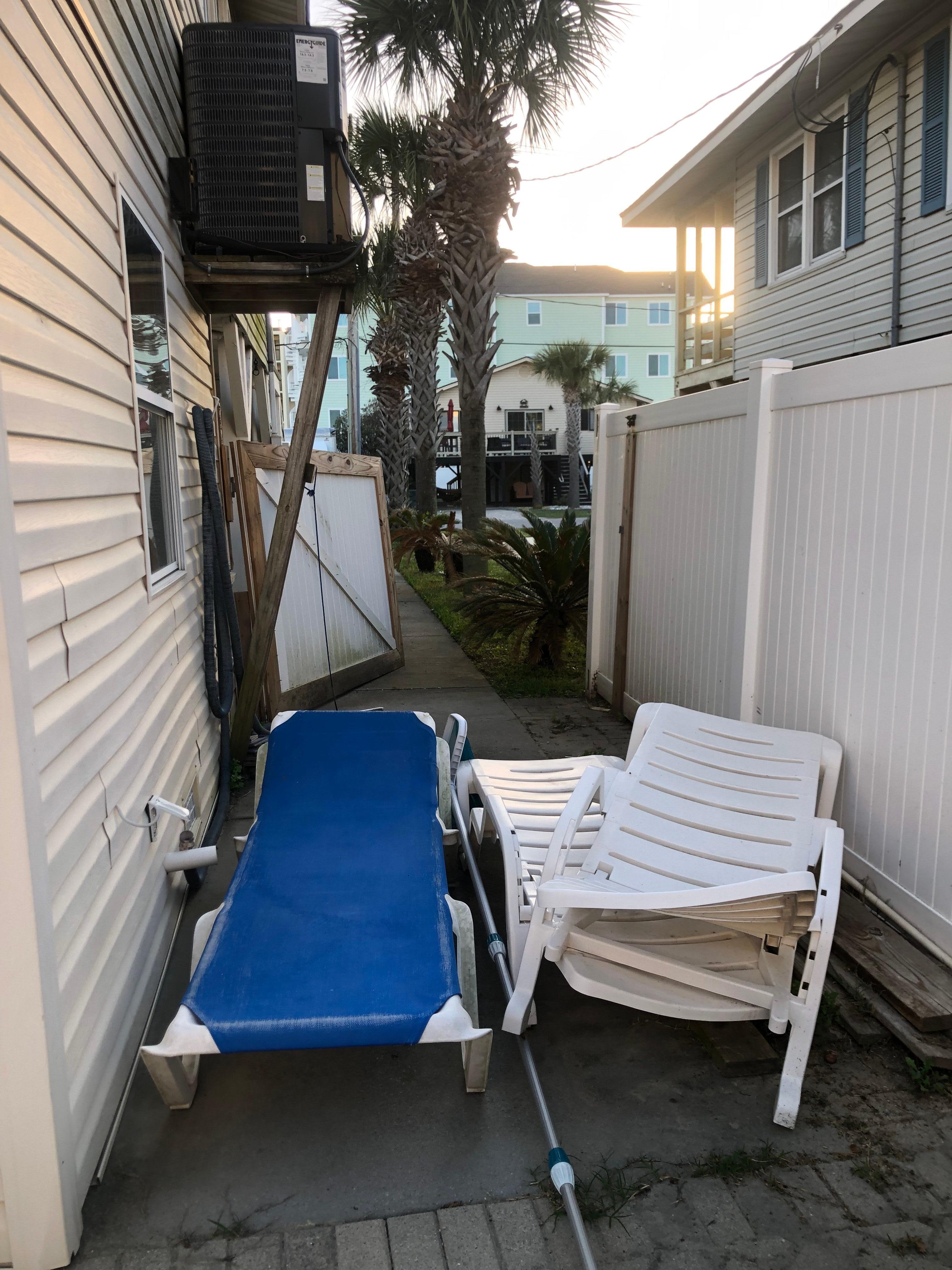 Backyard not encolsed, exposed nails ect. 