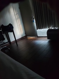 gap under entry door