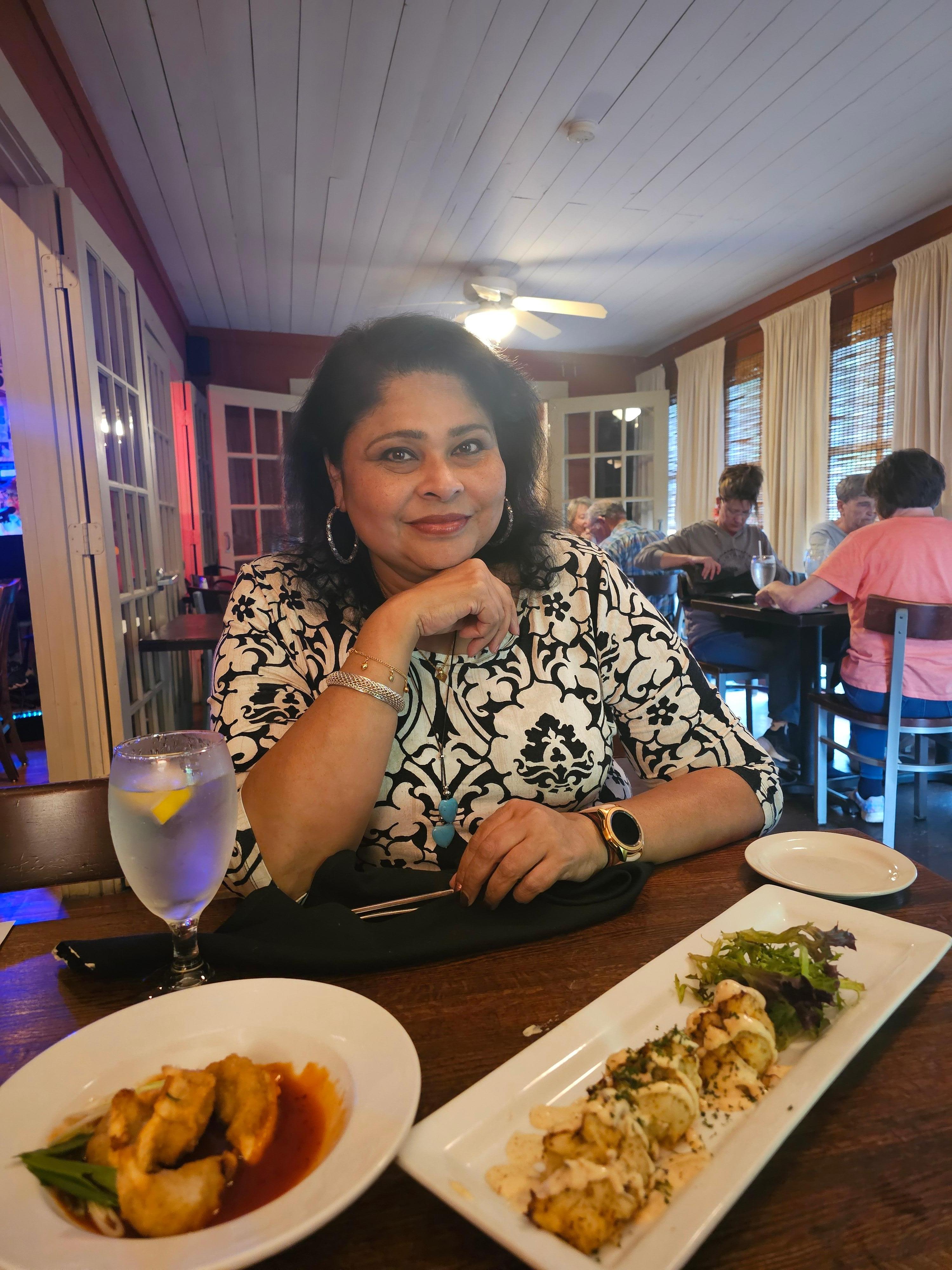 Mullys Nacoochee Grill 