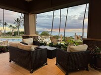 Amazing spot in the pavilion overlooking Keawakapu Beach