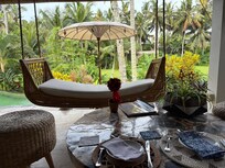 Restaurant overlooking the pool