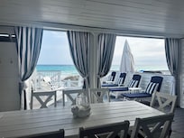 Bottom deck covered patio