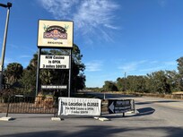 Nach Navi war die angegebene Adresse das aufgelassene/geschlossene Hotel.