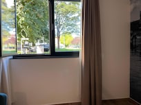 1/3 af værelse var tomt for møbler