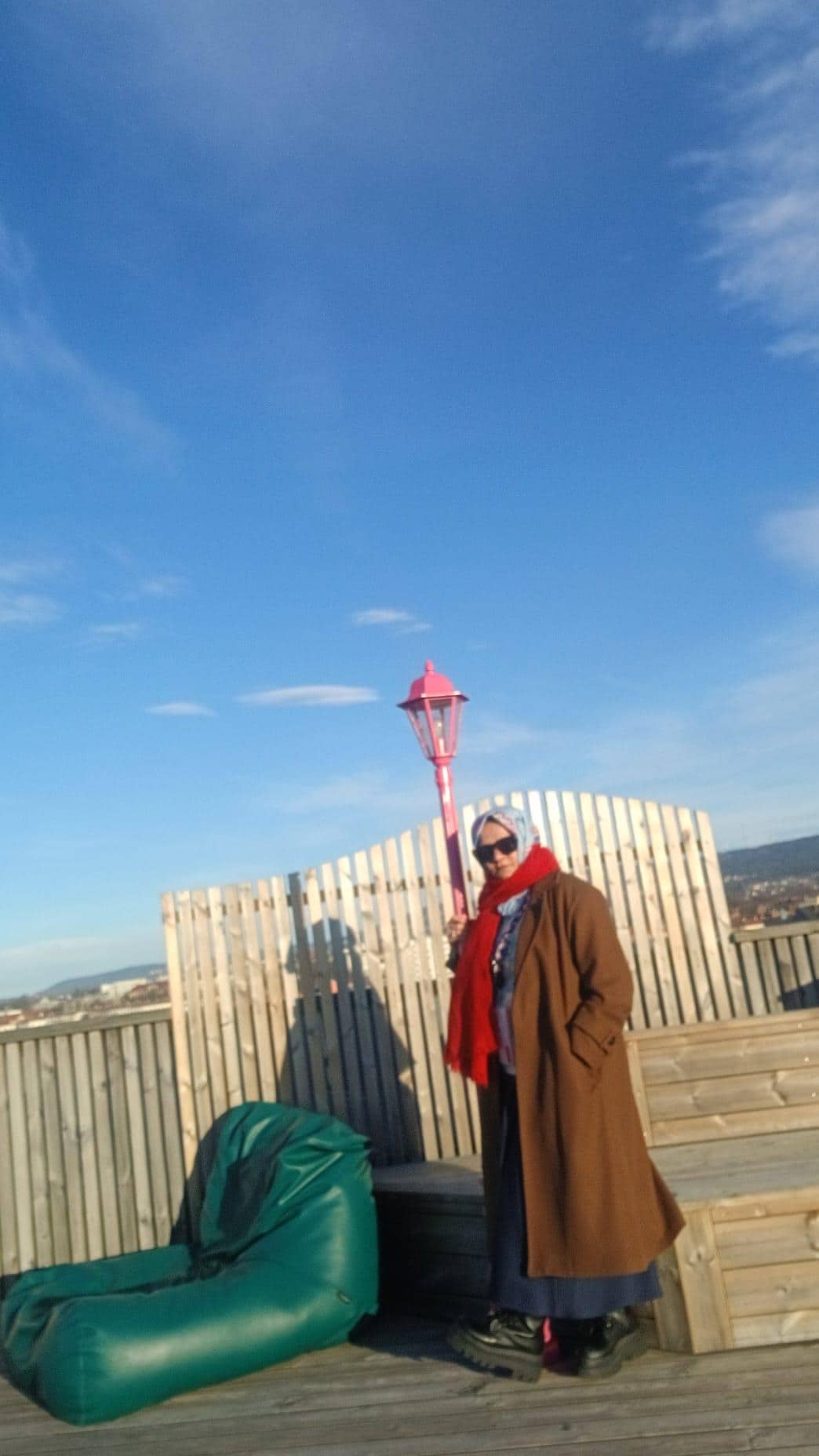 Their balcony was ❤️❤️