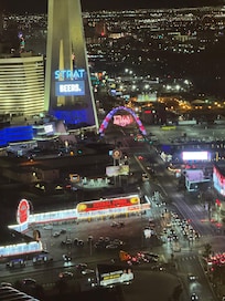 Phenomenal view! Tower 2 3814.