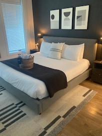 King bed 2nd floor