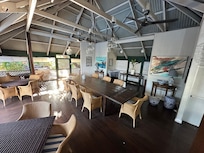 …breakfast area
