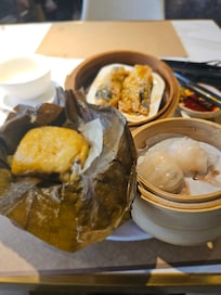 Some traditional favorites from the breakfast buffet.