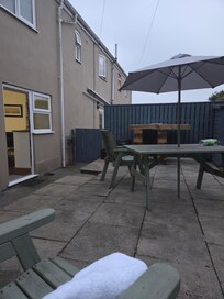 Outside space/gate