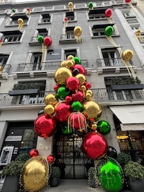 Por la decoración navideña muchísimas personas buscaban sacar fotos.