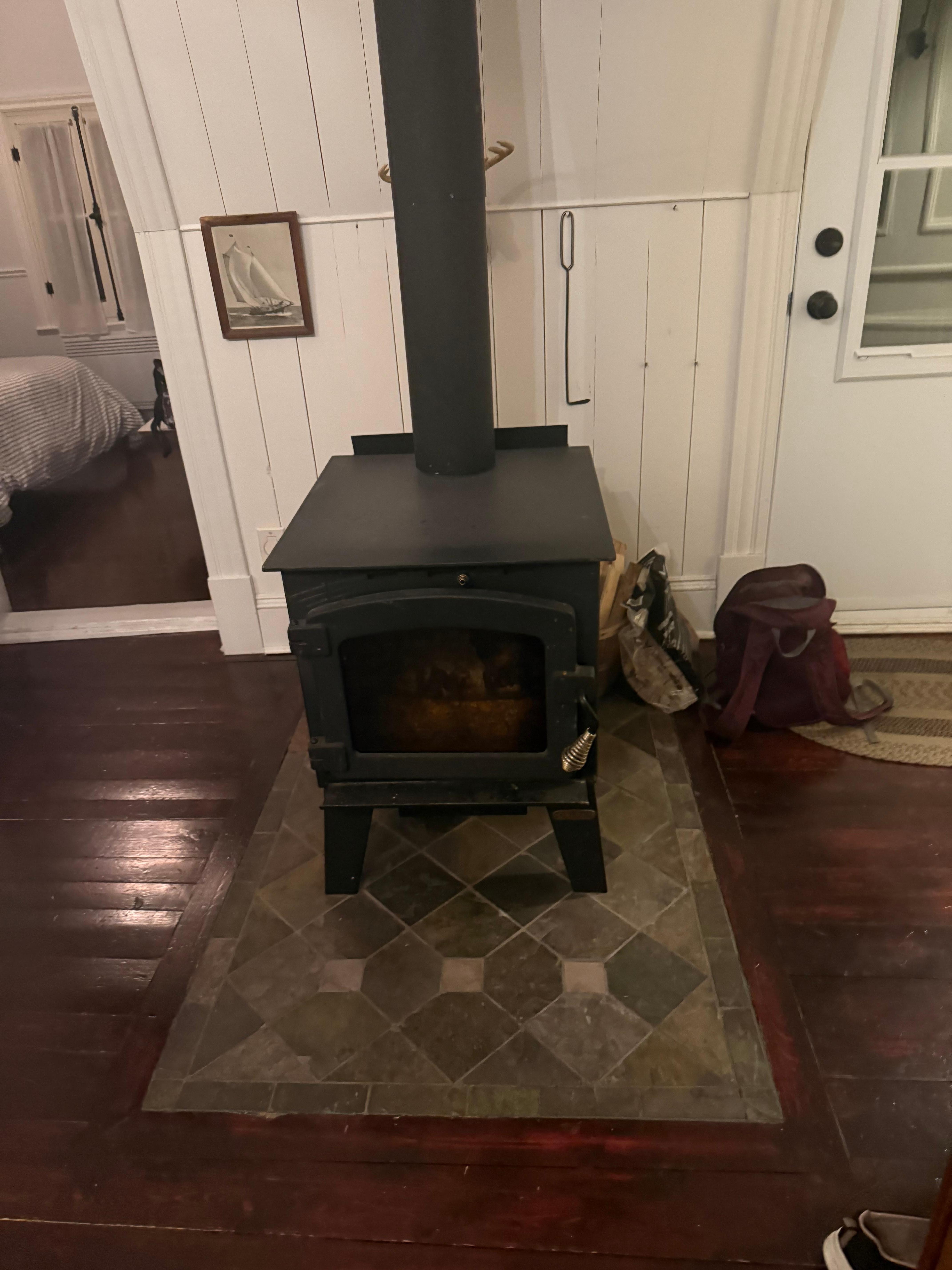 Wood stove 
