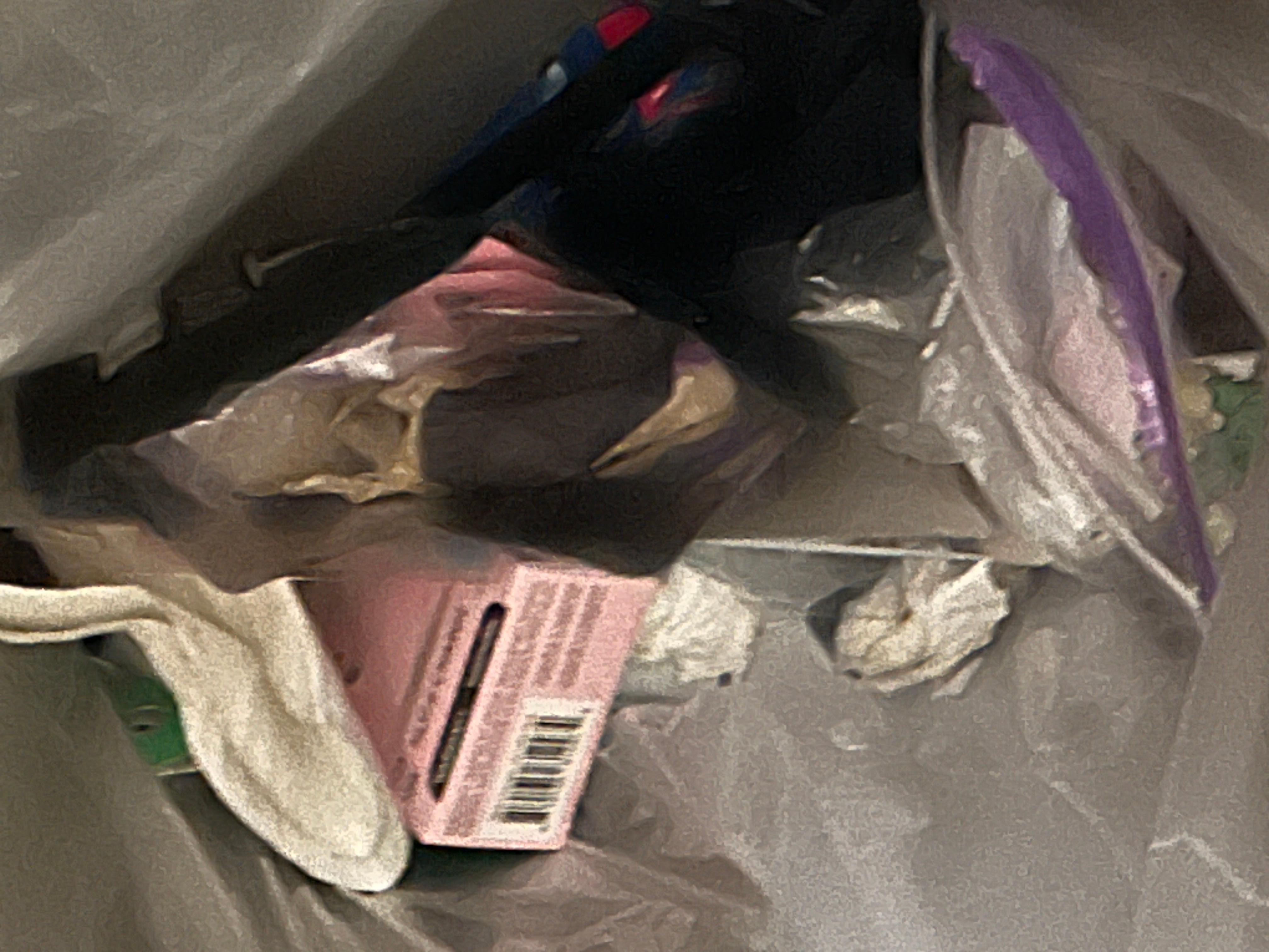 Trash can in room on arrival