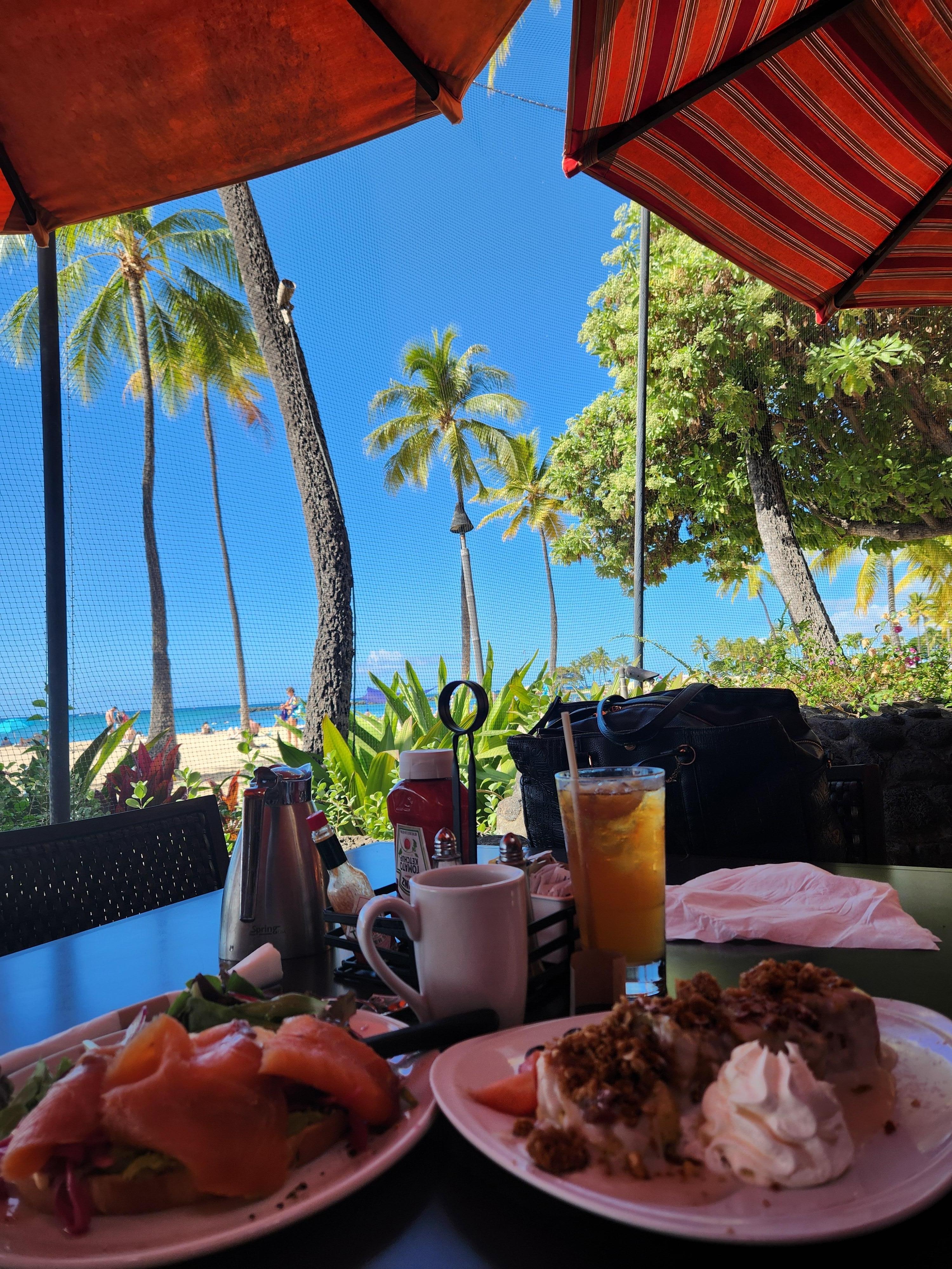 Breakfast at Tropics