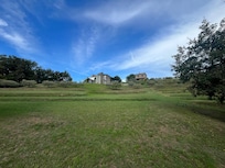 Vila and its vineyard